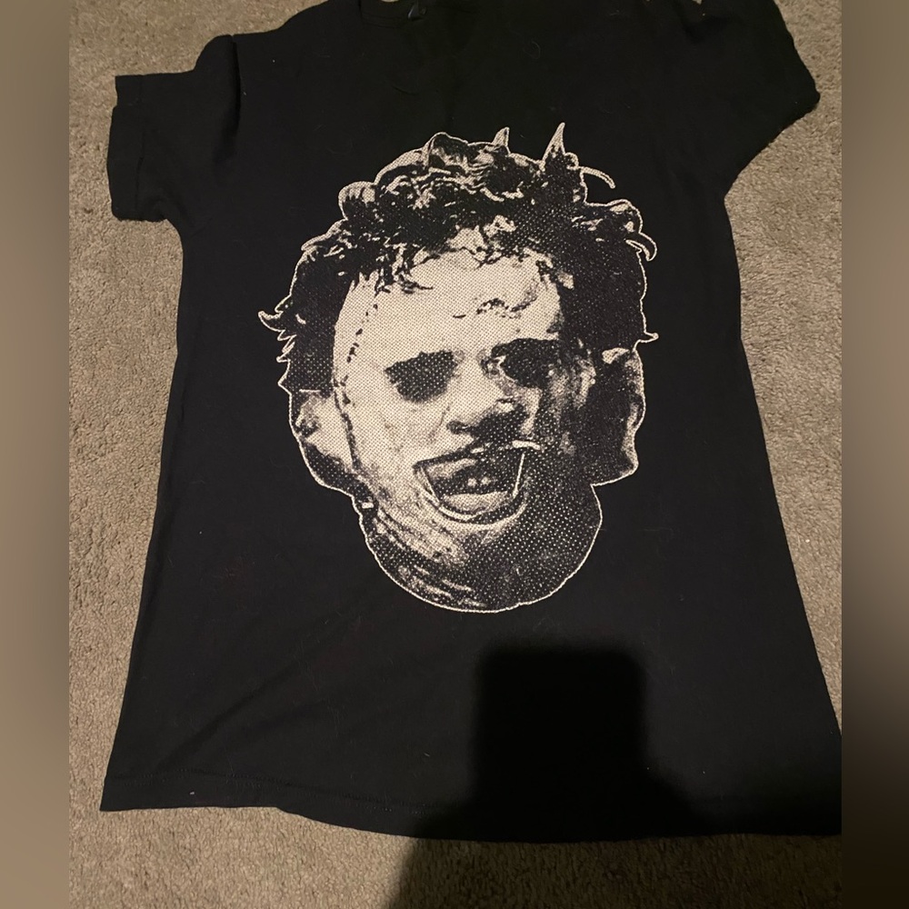 Mens Leatherface Texas chainsaw massacre face t shirt. Halloween